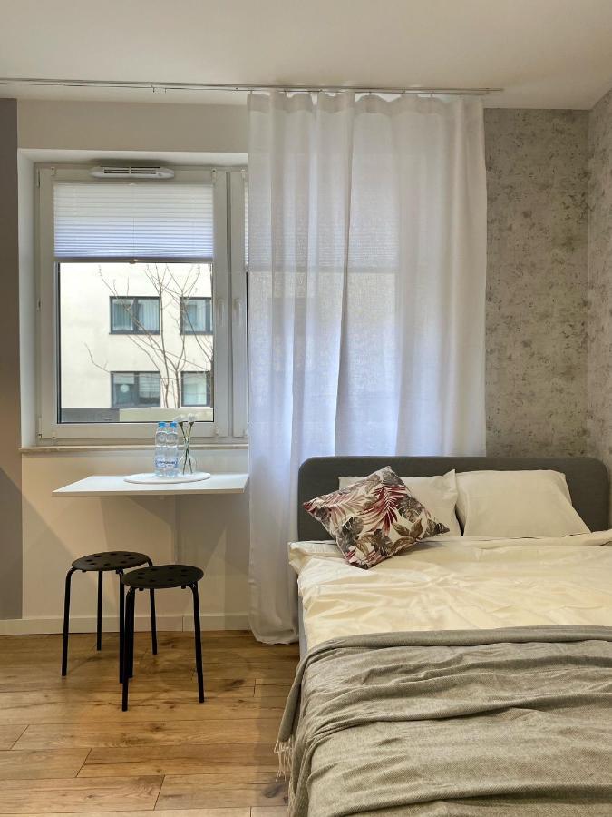 Enes Apartments Legnicka Street A Вроцлав Екстер'єр фото